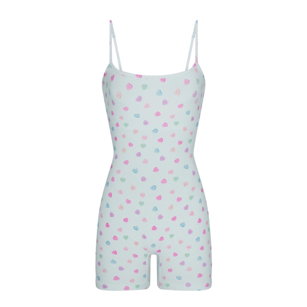 Skims Soft Lounge Scoop Cloud Candy Heart Print Onesie NWT